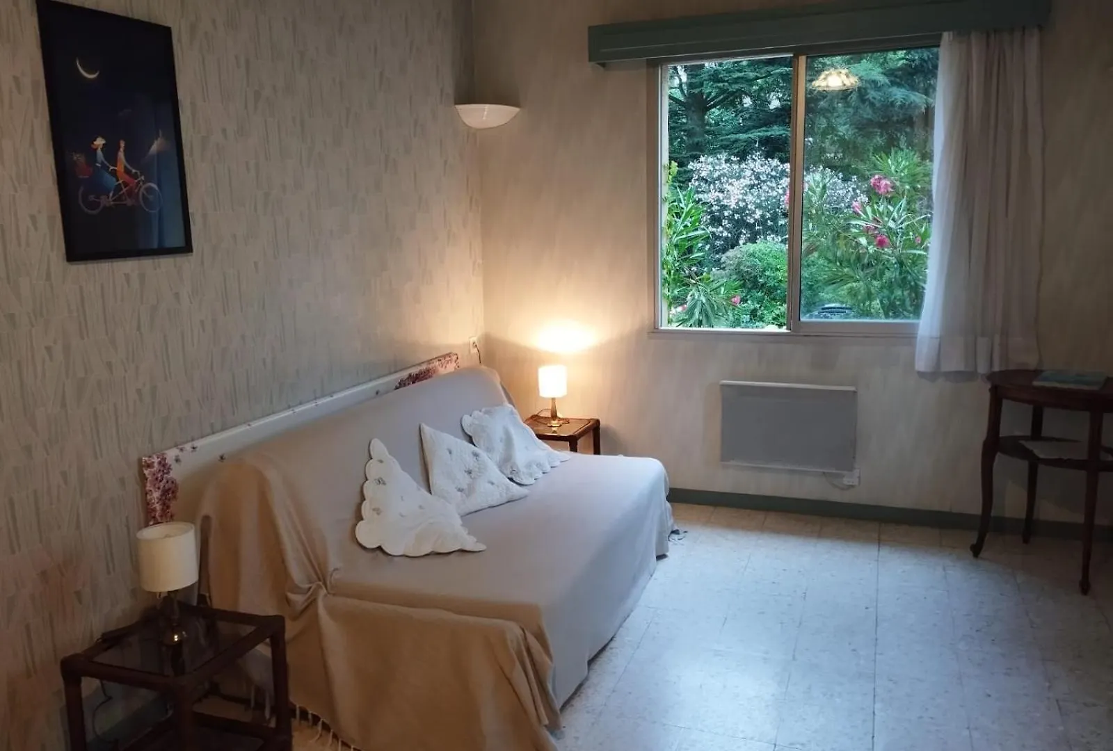 Bed and Breakfast Les Cedres à Les Angles  Couette-café